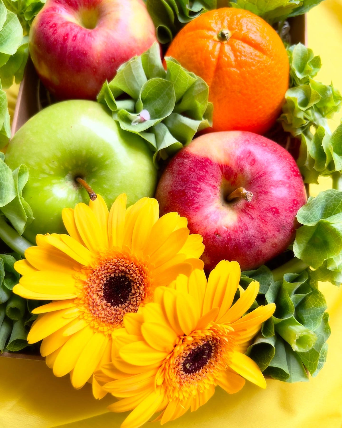 Caja de frutas y flores Sweet Like Sunshine